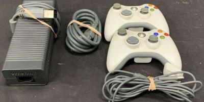 Xbox 360s - Thumbnail 4