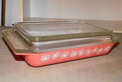 Pyrex bakeware