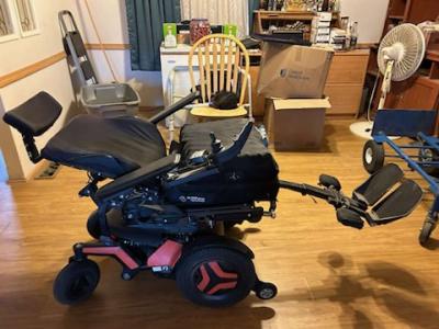 Power Wheelchair - Thumbnail 2