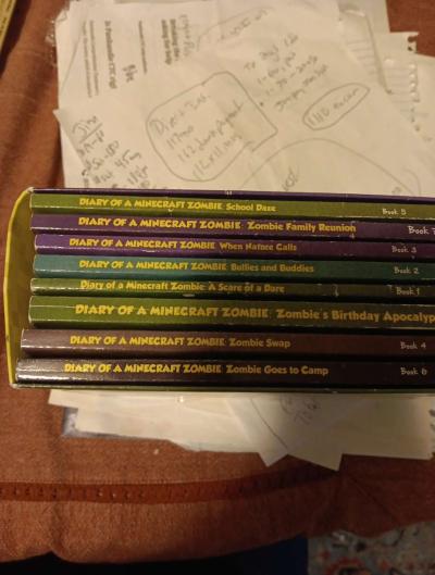 Minecraft zombie set of 9 books - Thumbnail 2
