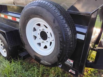 2018 SurTack Dump Trailer with Ramps Like New - Thumbnail 2