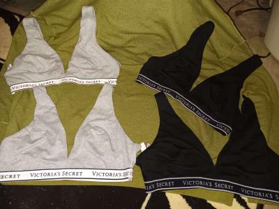 Victoria Secret Sports Bra - Thumbnail 3