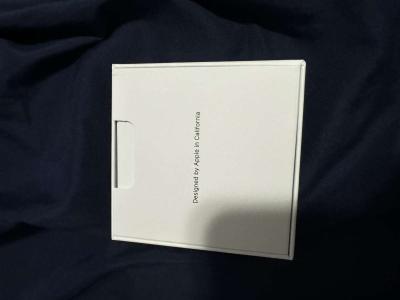 Apple AirPods generation 3 - Thumbnail 4