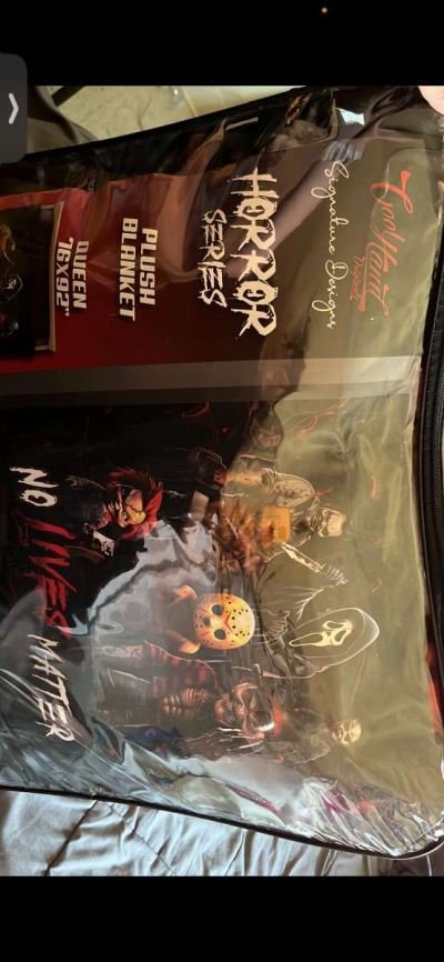 horror plush blanket - Thumbnail 5