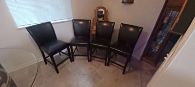 kitchen table and chairs - Thumbnail 6