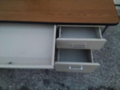 Nice Large Office Desk with 6 Drawers Like New - Thumbnail 4