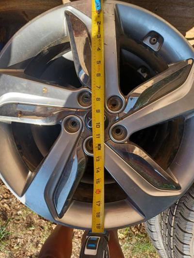 18inch Hyundai Rims - Thumbnail 3