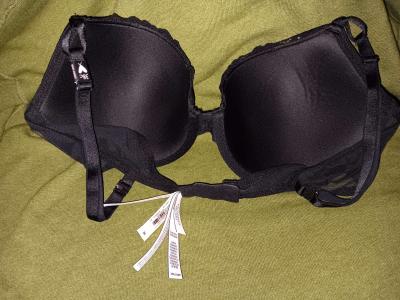 Victoria Secret Unpadded Bra - Thumbnail 2