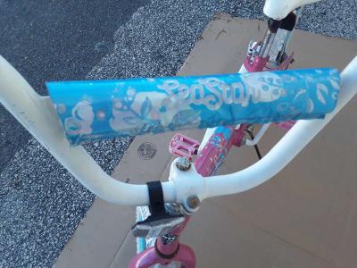 Nice White Girls 20 Huffy Sea Star Bicycle Like New - Thumbnail 6