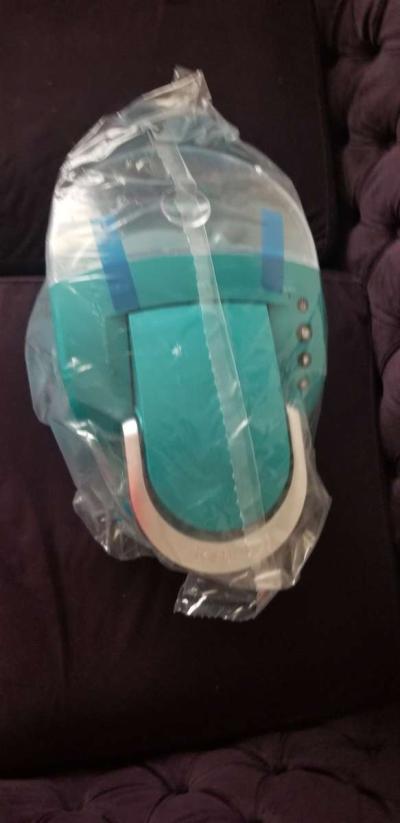 Keurig coffee maker brand new - Thumbnail 4