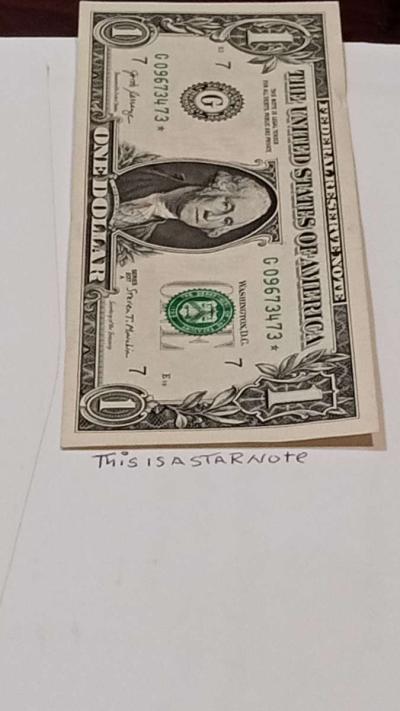 this Tree 1 dollars Bills Are Star Notes - Thumbnail 2