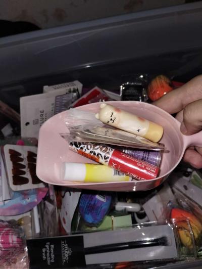 beauty scoops - Thumbnail 2