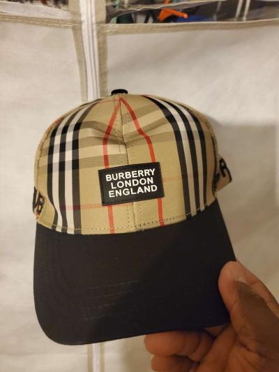 Burberry logo hat - Thumbnail 2