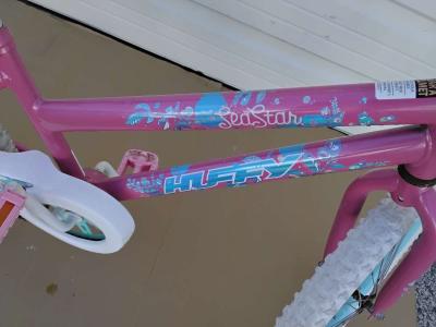 Nice Girls 20 Huffty Sea Star Bicycle and Like New - Thumbnail 4