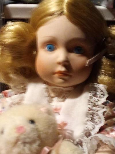 Stephanie Porcelain Doll - Thumbnail 4