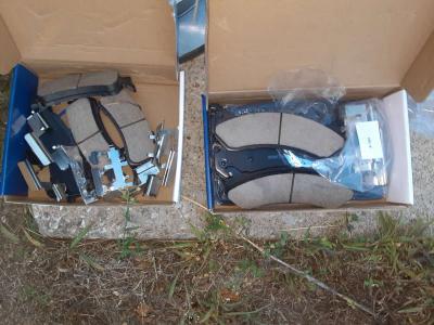 08and up front and back rotorsand brake pads - Thumbnail 2