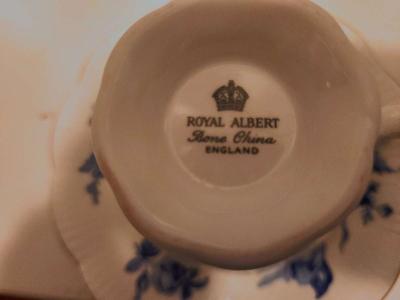 Royal Albert Bone China TeaCup Saucer - Thumbnail 2