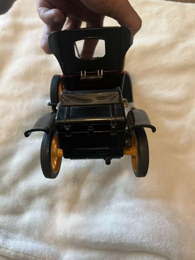 1989 New Bright Model T Cars - Thumbnail 4