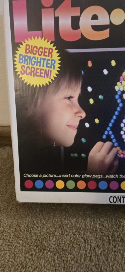 Basic Fun Hasbro Lite Brite 255 Piece Art Set - Thumbnail 4