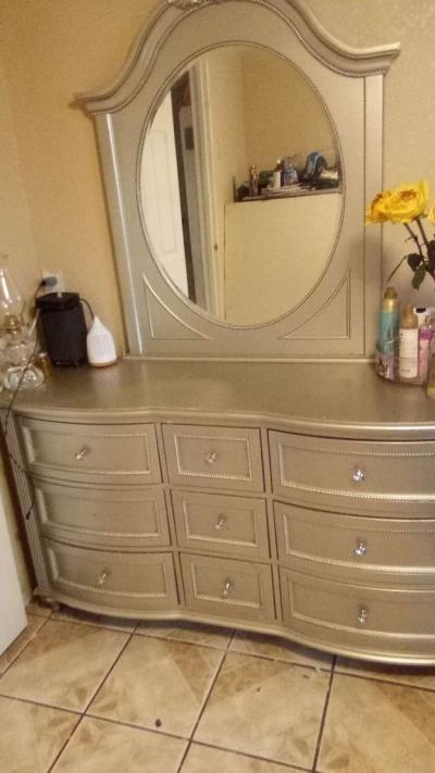 bedroom set - Thumbnail 5