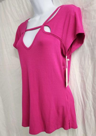 Candies Made To Sparkle Cutout Neckline Ribbed Tee in Fuscia - Thumbnail 4