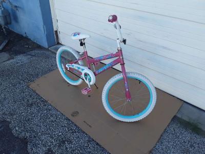 Nice White Girls 20 Huffy Sea Star Bicycle Like New - Thumbnail 3
