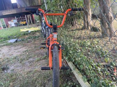 Mongoose BMX Bike - Thumbnail 2