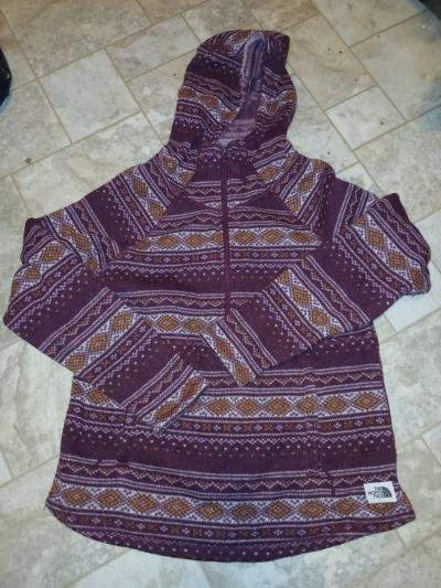 north face sweater