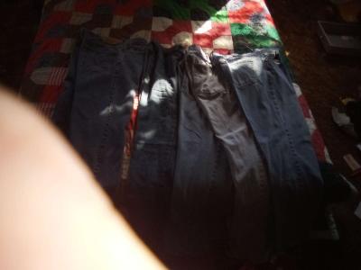 Jeans  4 pair Levis size 36 x 30 perfect shape - Thumbnail 3