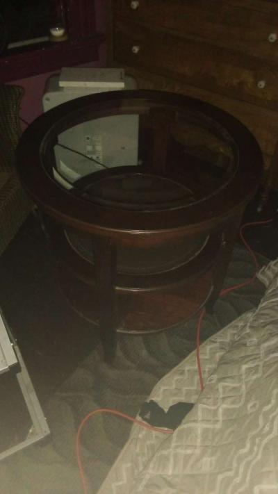 three level coffee table - Thumbnail 2