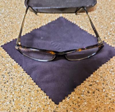 Gucci Glasses - Thumbnail 2