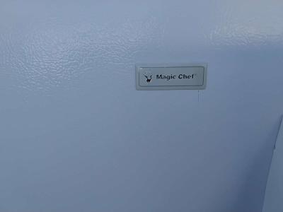 Magic Chef Refrigerator and Freezer Apartment Size Like New - Thumbnail 4
