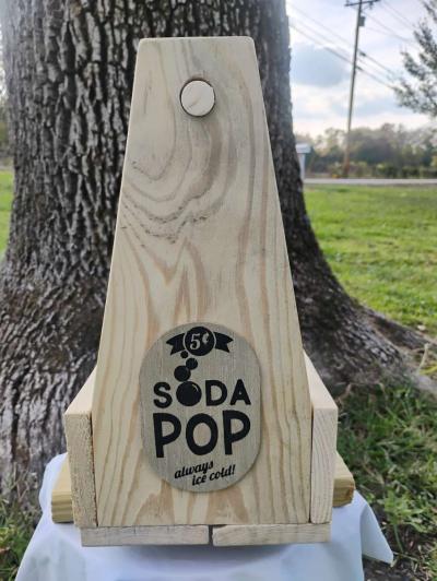 Wooden 6 Pack Soda Bottle Carrier - Thumbnail 2