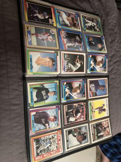 book of baseball cards - Thumbnail 2