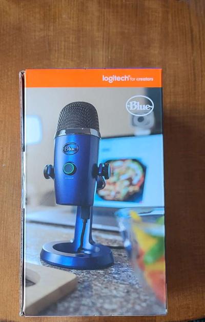 BRAND NEW Blue Yeti Nano Microphone - Thumbnail 5