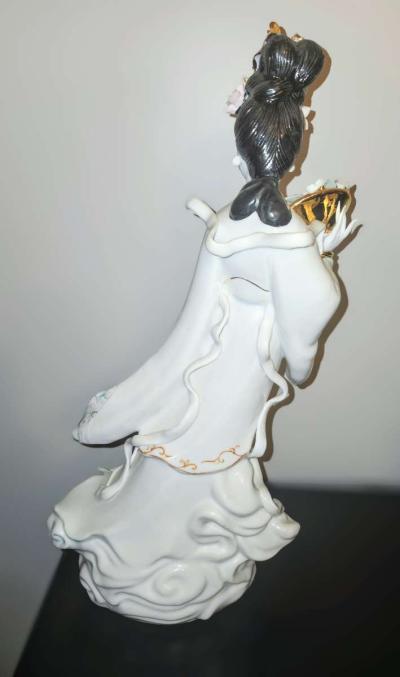 Geisha Woman - Thumbnail 5