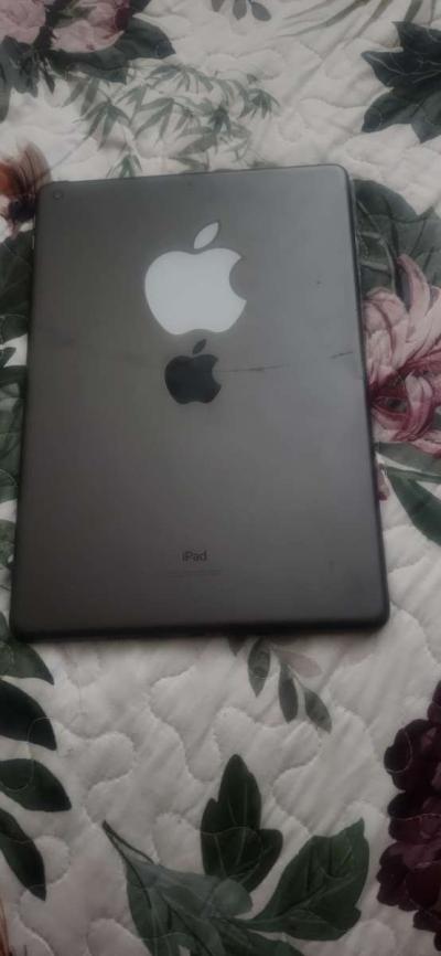 ipad still working - Thumbnail 2