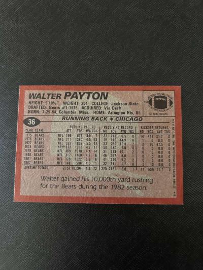1983 Topps Football 36 Walter  Payton - Thumbnail 2