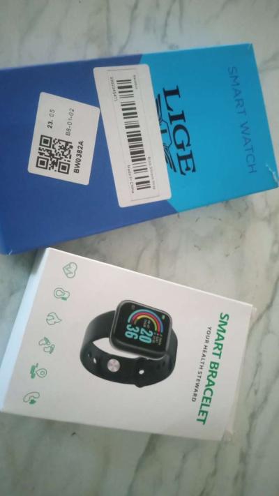 the 2 smart watchs - Thumbnail 3