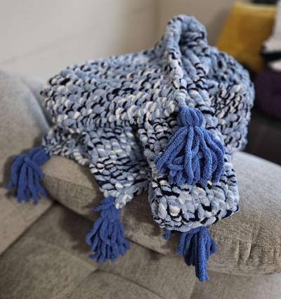 Carolina Themed Throw - Thumbnail 2