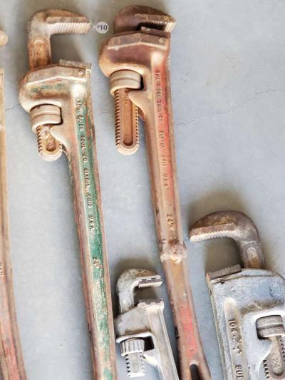 Various Pipe Wrenches - Thumbnail 4