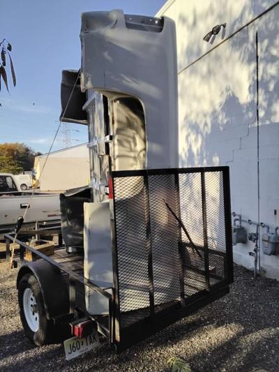 2009 Chevy or GMC Pickup Truck 8ft Bed OEM Factory No Rust - Thumbnail 5