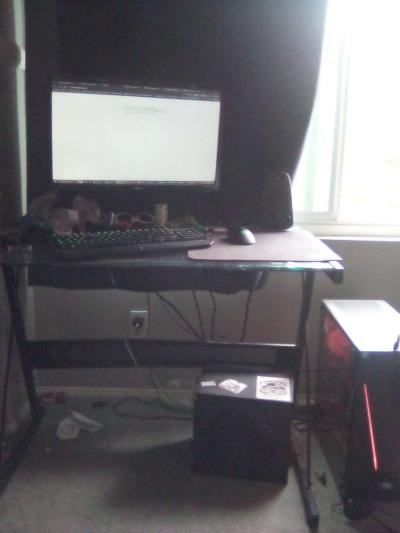 Gaming PC and Monitor - Thumbnail 2