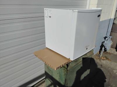 Small White SPT Upright Freezer Very Clean Display Model New - Thumbnail 6