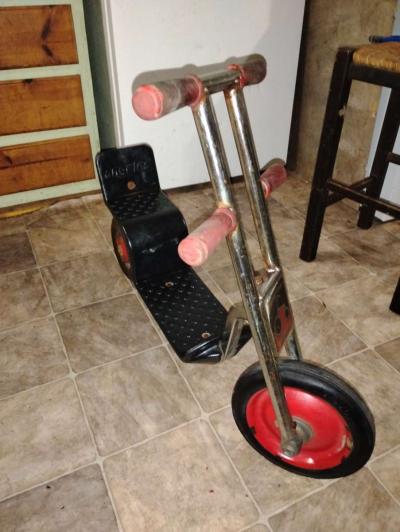 Summary For sale HTF Angeles SILVER RIDER Trike Scooter with - Thumbnail 6