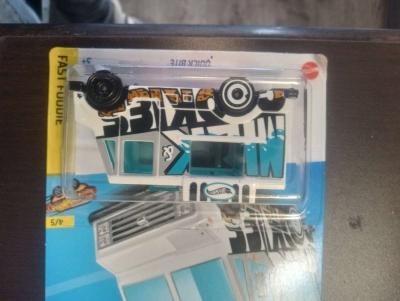 Hot Wheels Milk n Cookies quick bite - Thumbnail 2