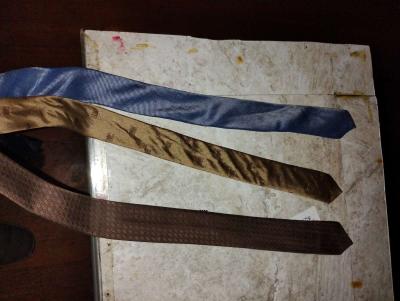 ties 3 of them - Thumbnail 3