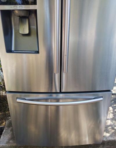 Samsung Refrigerator and Freezer - Mesquite, Texas
