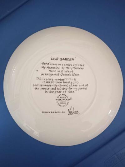 Vintage Collectable Plate - Thumbnail 2