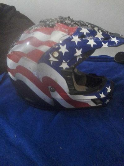 racing helmet - Thumbnail 3